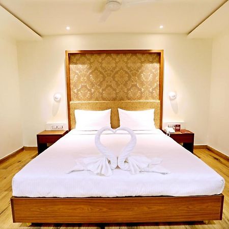 Hotel Shubham Palace ハイデラバード エクステリア 写真