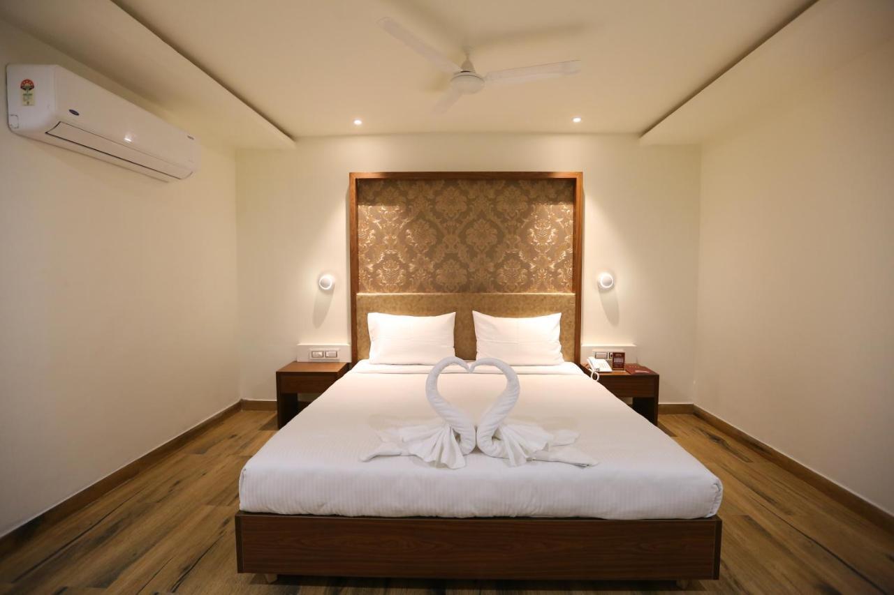 Hotel Shubham Palace ハイデラバード エクステリア 写真