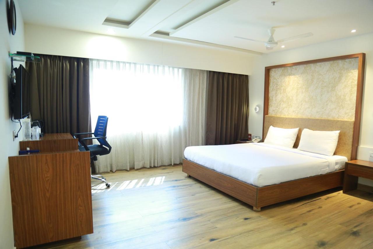 Hotel Shubham Palace ハイデラバード エクステリア 写真